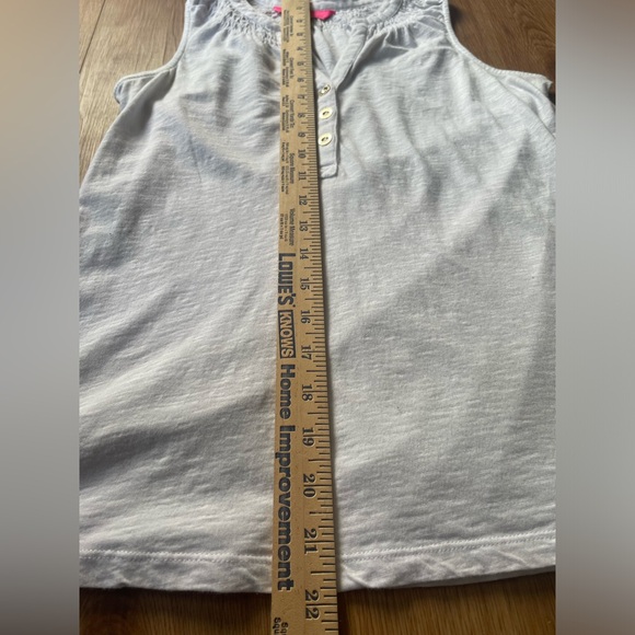 Lilly Pulitzer Essie white v-neck tank top with gold buttons, size XS - Picture 9 of 9